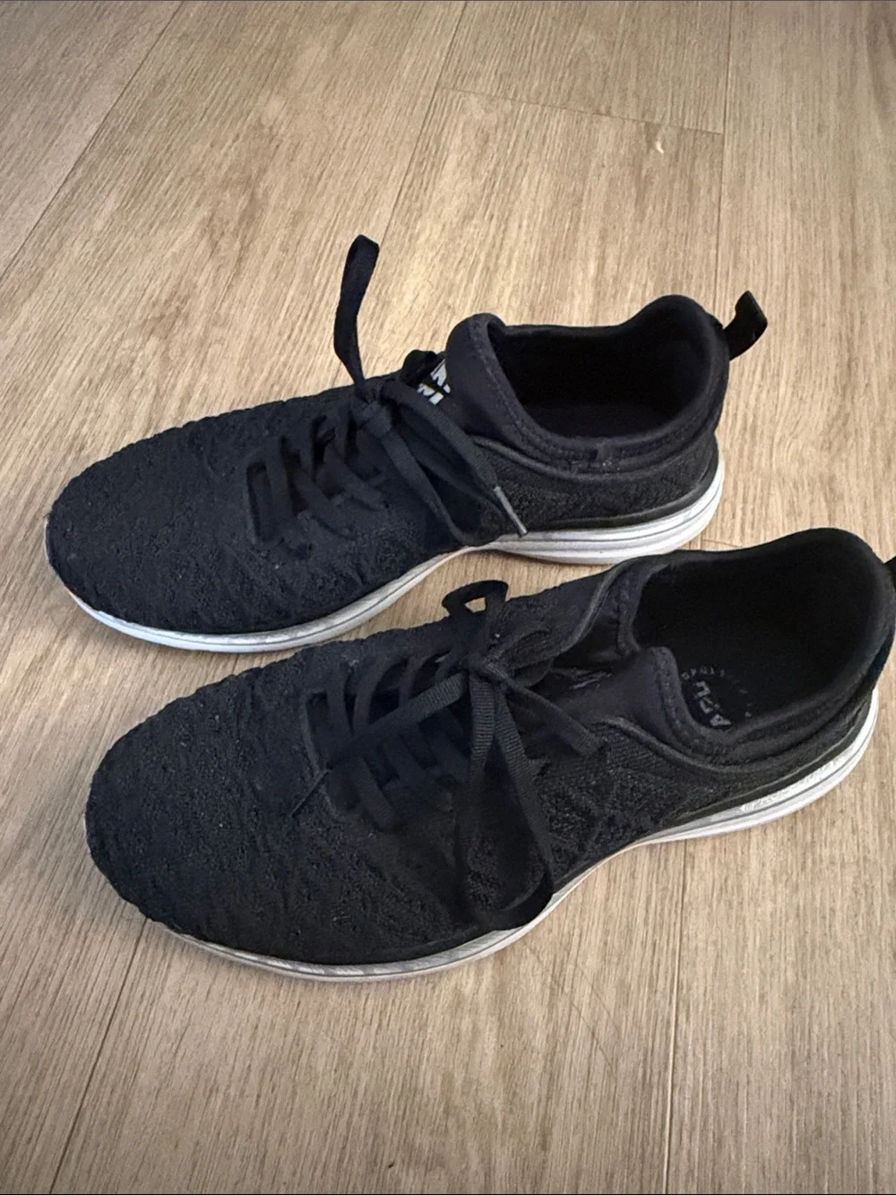 APL BLACK SNEAKERS